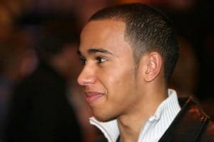 Hamilton é vítima de racismo e FIA deve investigar caso