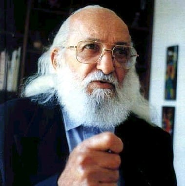 Lançamento analisa herança do educador Paulo Freire