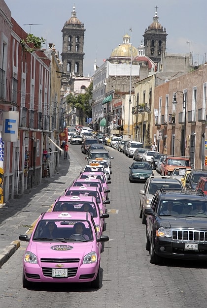 taxi-rosa-mexico