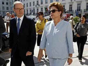 Dilma Rousseff comparece ao velório de José Saramago