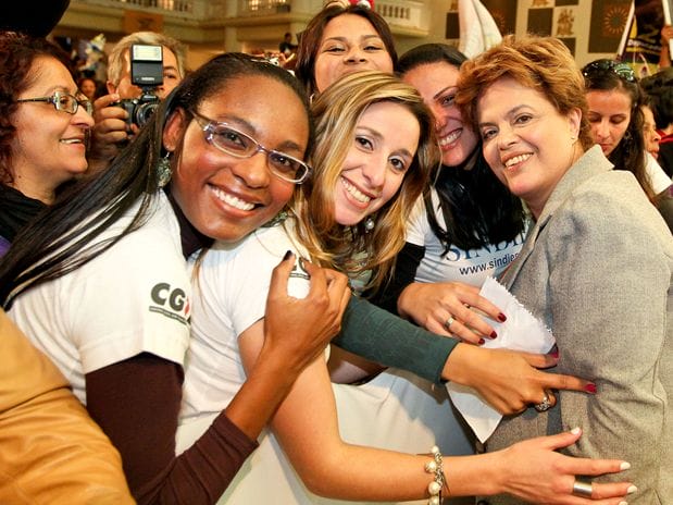 Para Dilma, o ‘mulherio’ está começando a tomar posição
