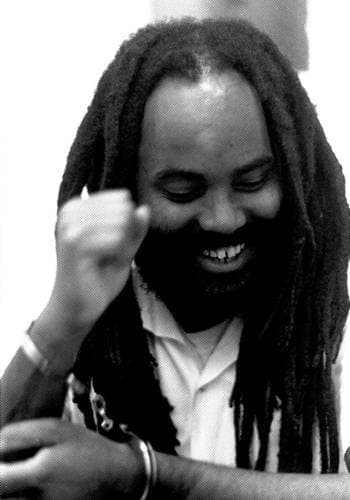 Mumia Abu Jamal: Do corredor da morte ao mundo
