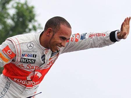 Lewis Hamilton descarta sair enquanto McLaren for competitiva