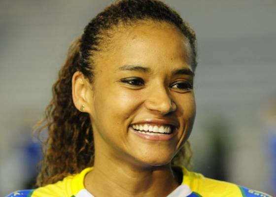 Brasileira Alexandra é eleita a melhor jogadora de handebol do mundo em  2012 - ESPN