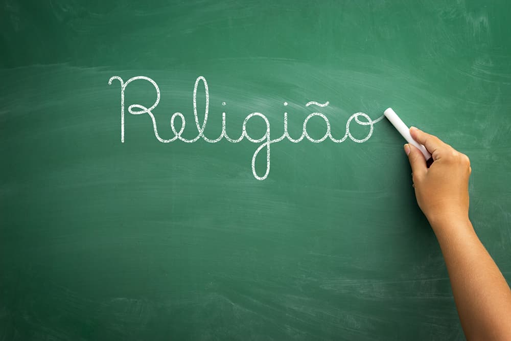 ‘Ensino religioso aumenta intolerância nas escolas públicas’, afirma pesquisadora