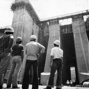 1978---hidreletrica-de-itaipu-em-construcao
