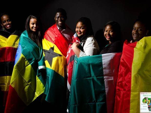 Estudantes africanos criam Campanha para mostrar diversidade da África: “não somos um país”