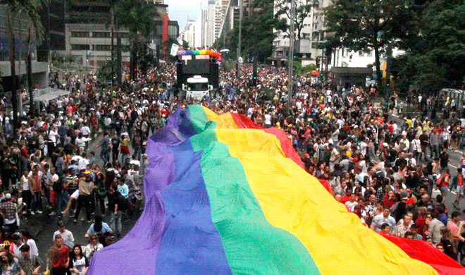 Contra a violência, lésbicas e bissexuais realizam ato em SP