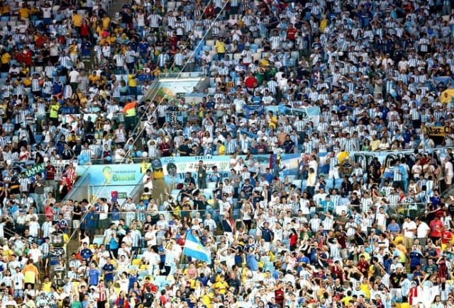 Racismo de argentinos é registrado em delegacia após jogo no Maracanã