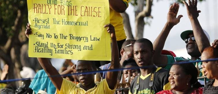 Ato na Jamaica para manter lei que proíbe relação homossexual reúne 25 mil pessoas