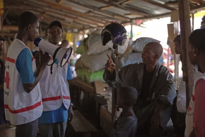 Africanos querem acesso a droga experimental contra o Ebola