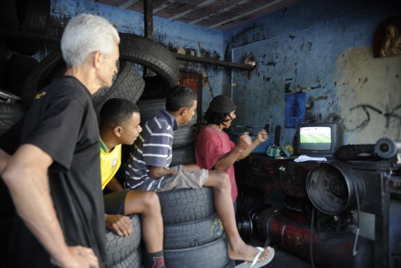 Moradores de favelas do Rio movimentam R$ 12,3 bilhões por ano