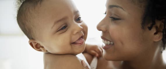 Brasileiras têm menos filhos e engravidam cada vez mais tarde, diz pesquisa