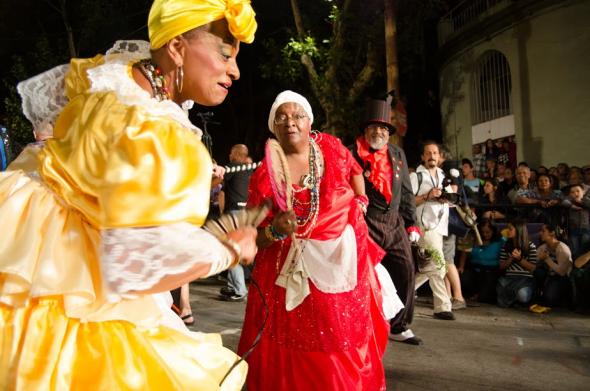 candombe-velhas-dançando