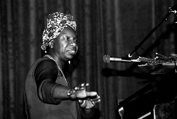 Nina Simone: uma cantora da verdade