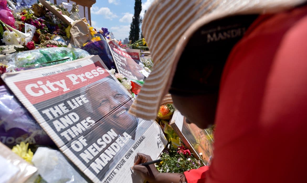 África do sul lembra um ano da morte de Mandela