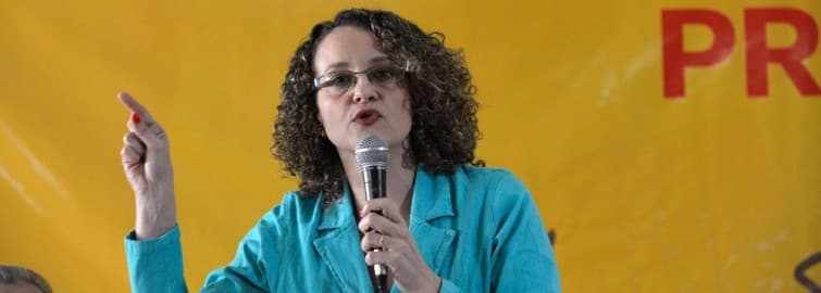 Luciana Genro: Pedido de impeachment é Desprezível