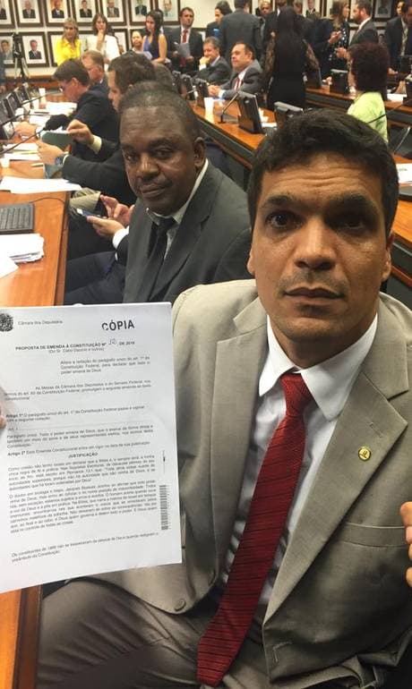 Cabo Daciolo protocola ‘PEC sobre Deus’ para mudar Constituição, contrariando PSOL