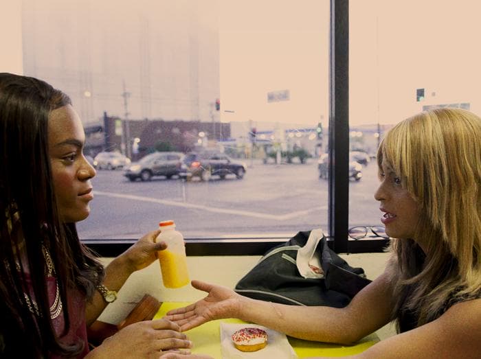 Trailer de “Tangerine”, filme estrelado por atrizes trans e gravado inteiro no iPhone