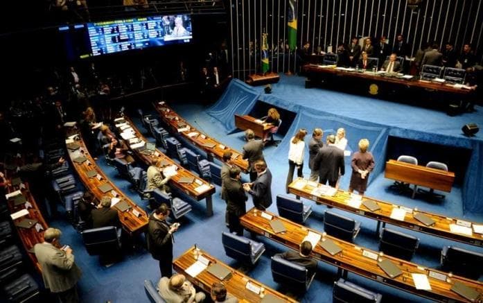 Senado conclui votação de projeto que regulamenta PEC das Domésticas