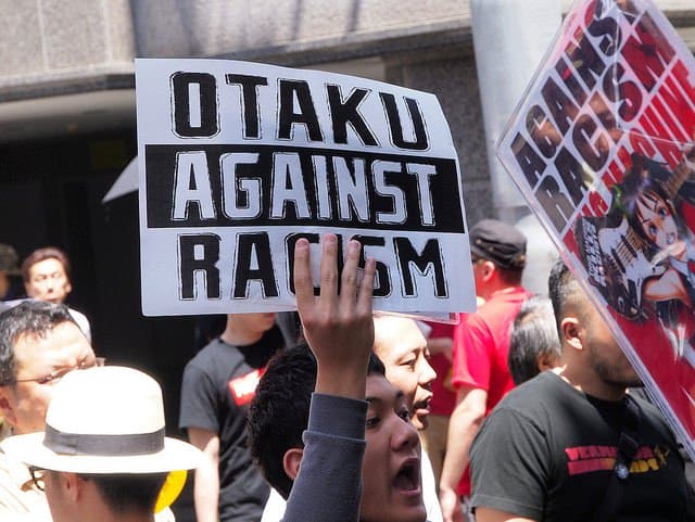 Otakus fazem protesto contra racismo no Japão