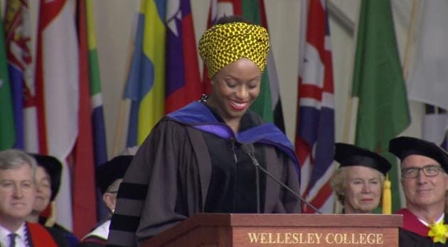 Chimamanda Ngozi Adichie: Não silencie essa voz