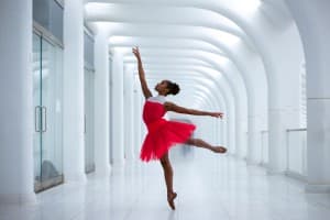 Ingrid Silva, bailarina brasileira que é solista do DTH (Foto: Underground NYC)