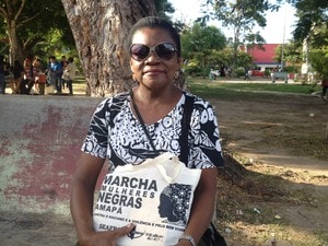 Maria de Nazaré foi uma das participantes da marcha (Foto: Aline Paiva/G1)
