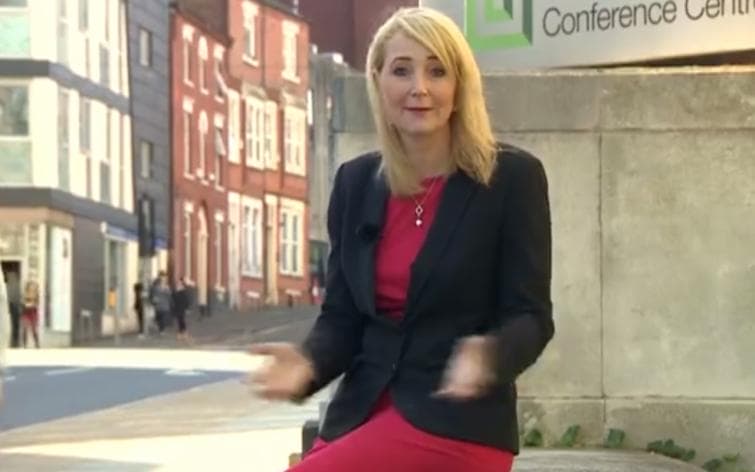 Repórter da BBC é assediada enquanto gravava reportagem sobre assédio