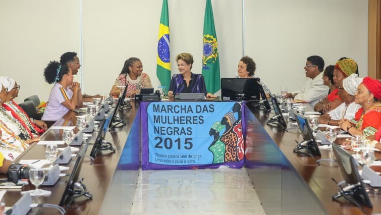 Dilma reafirma compromisso com a luta das mulheres negras