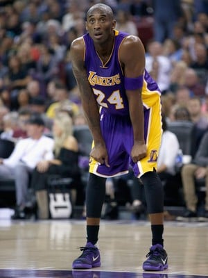 Kobe Bryant vem sofrendo com problemas físicos nas últimas temporadas (Foto: Getty Images)