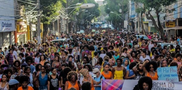 Ministério Público Estadual da Bahia, e Rede de Combate ao Racismo.: Contra a execução de música racista “cabelo de chapinha”!