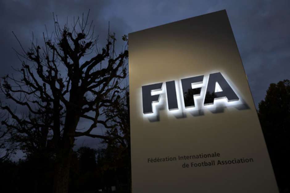Fifa abre processo contra cinco federações por racismo e homofobia