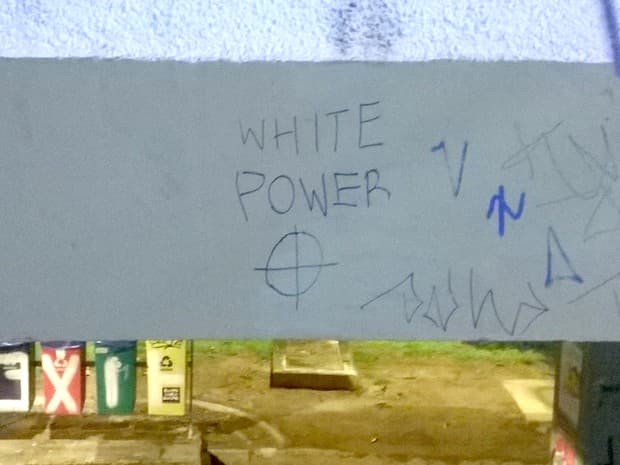 white_power_bruno_A7GqbWt