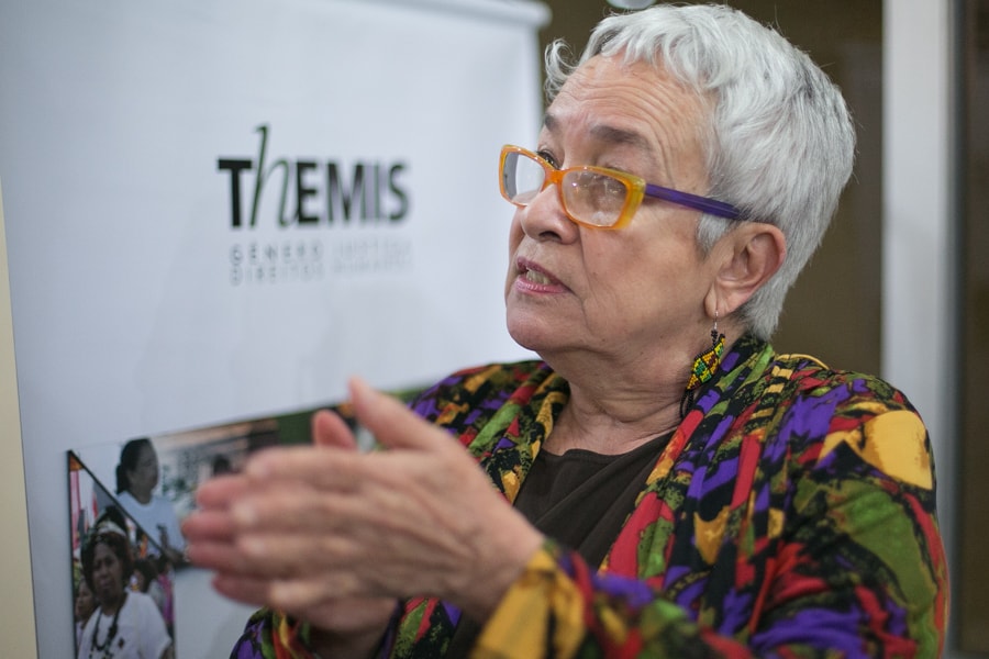 24/05/2016 - PORTO ALEGRE, RS - Alda Facio, relatora da ONU para direito das mulheres, em evento da Themis. Foto: Guilherme Santos/Sul21