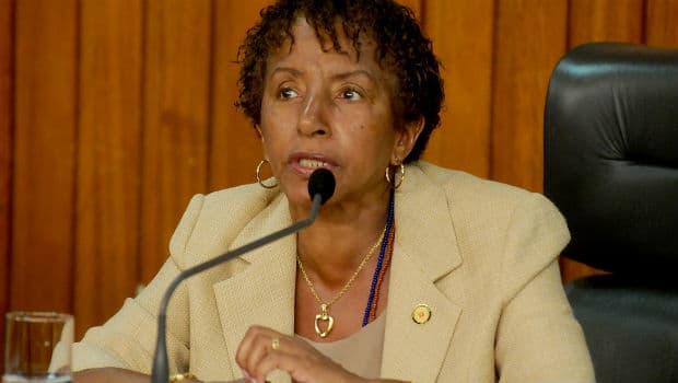 A deputada Leci Brandão aborda genocídio de jovens negros com Maria do Rosário