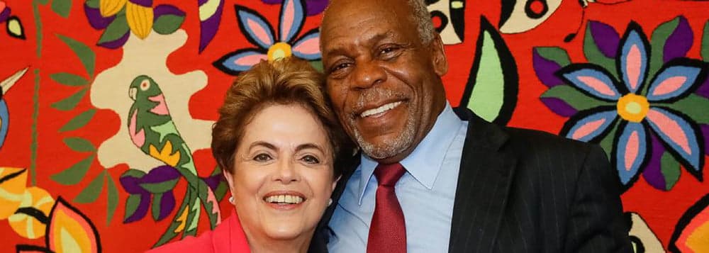 Danny Glover: apoio o direito de Dilma governar