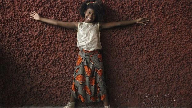‘Mais que escravidão, escola deve mostrar o que fazemos de bom no Brasil’, diz MC Soffia rapper de 12 anos que cantará na Rio 2016