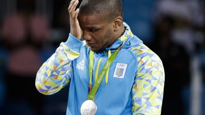 Ucraniano, negro e medalhista olímpico: “Há racismo em todo lugar”