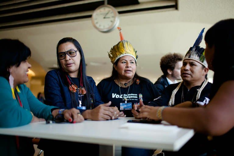 Indígenas denunciam violência e racismo na ONU