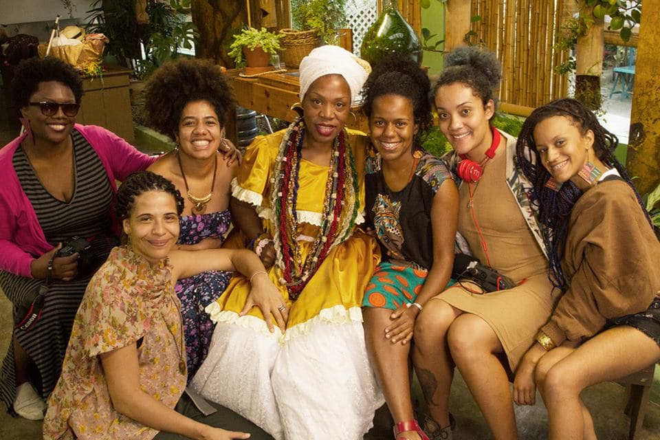 O “Empoderadas do Samba” leva feminismo negro às rodas de samba de SP