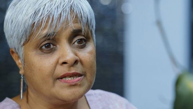 Pragna Patel quer que esse tipo de caso seja considerado violência doméstica e punido conforme a lei britânica (Foto: BBC)
