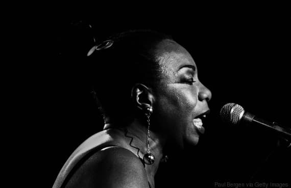 Lenda da música, Nina Simone receberá Grammy em reconhecimento à trajetória artística