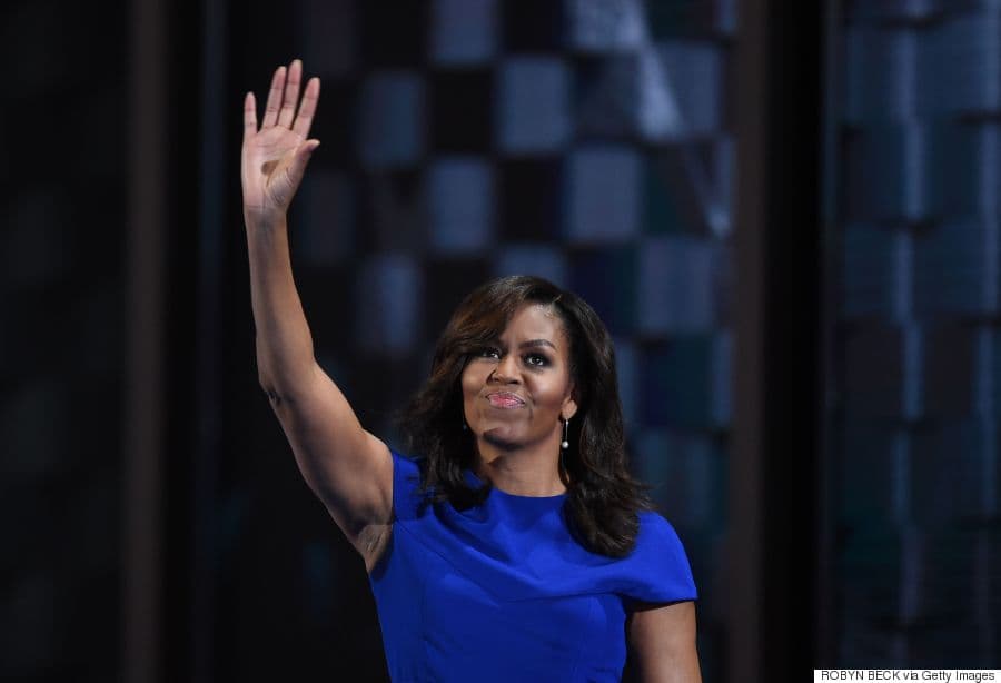 16 escritores refletem sobre o significado mágico de Michelle Obama