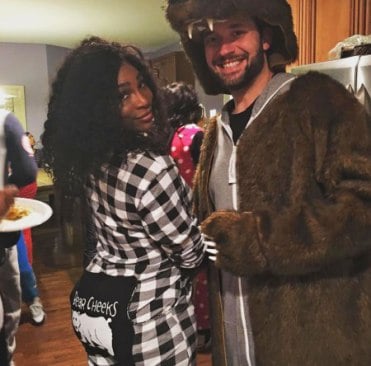 Serena Williams owes black men nothing for her white fiancé