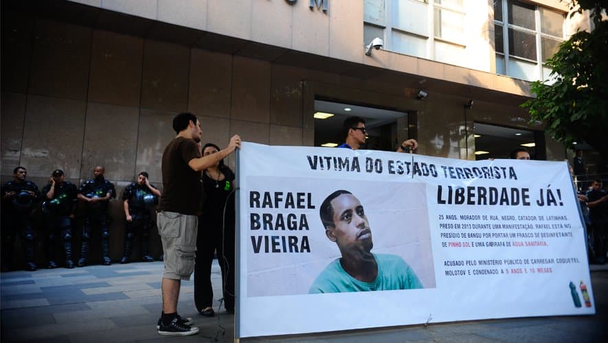 Condenação de Rafael Braga gera revolta