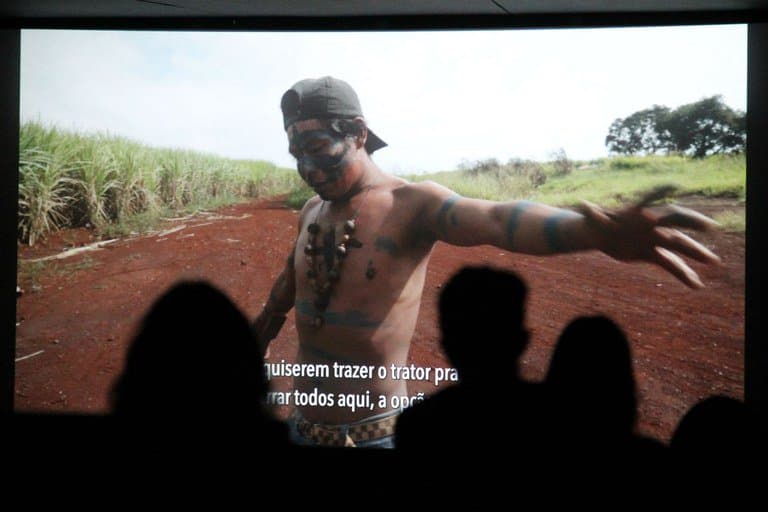 “É no trato com os índios que o Brasil se revela”, diz cineasta