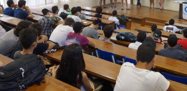 Professor acusado de racismo deixa disciplina do curso de Engenharia da UFRJ