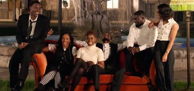 Jay-Z recria Friends com negros e dá tapa na cara de séries embranquecidas