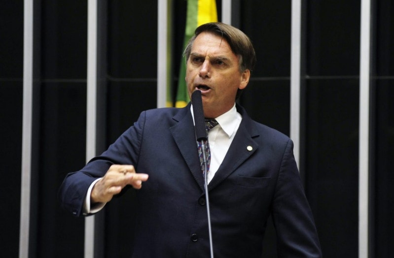 Procuradora aceita denúncia de partido contra Bolsonaro 
